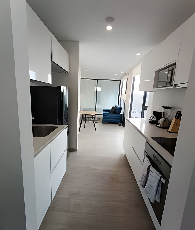 Great apartment close to 93 park