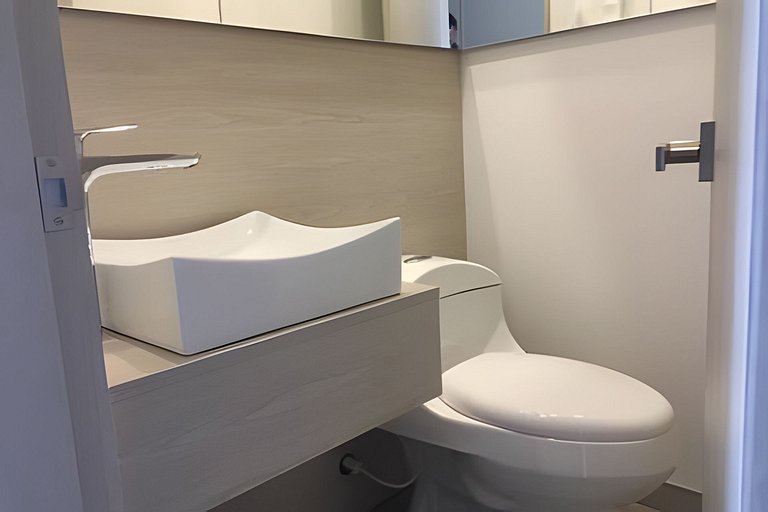 Furnished & elegant apartment at the 98 street