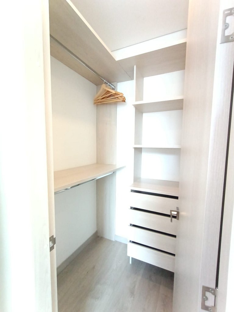 Apartamento comodo y moderno con vista.