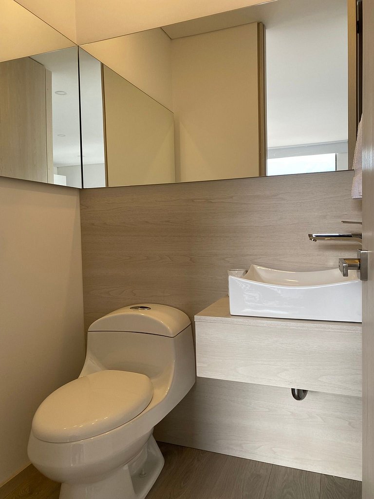 modern, confortable and excelent location