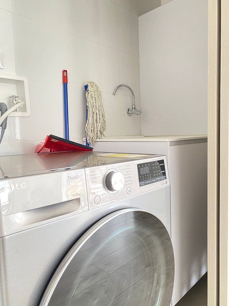 modern, confortable and excelent location