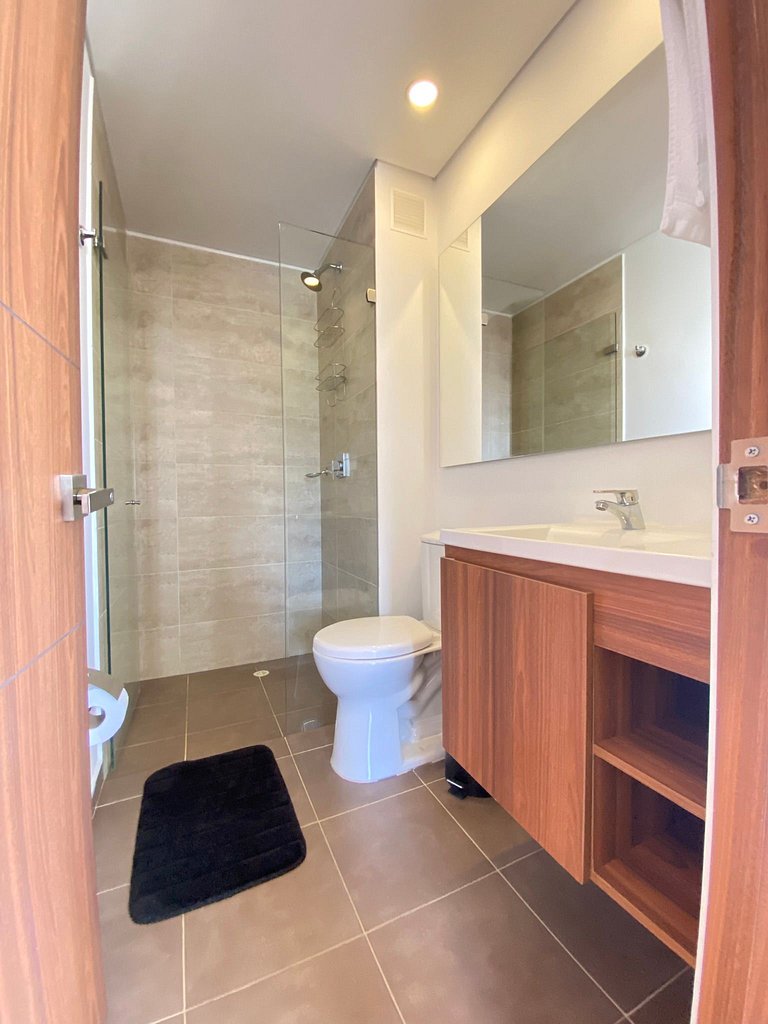 New and Centrally Located Apartment