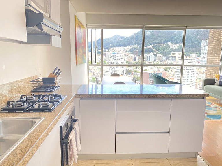 New and Centrally Located Apartment