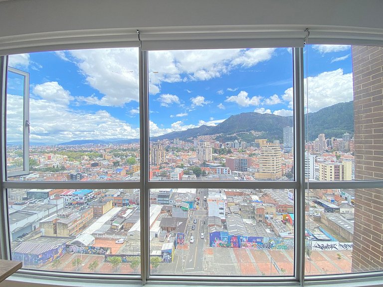 New and Centrally Located Apartment