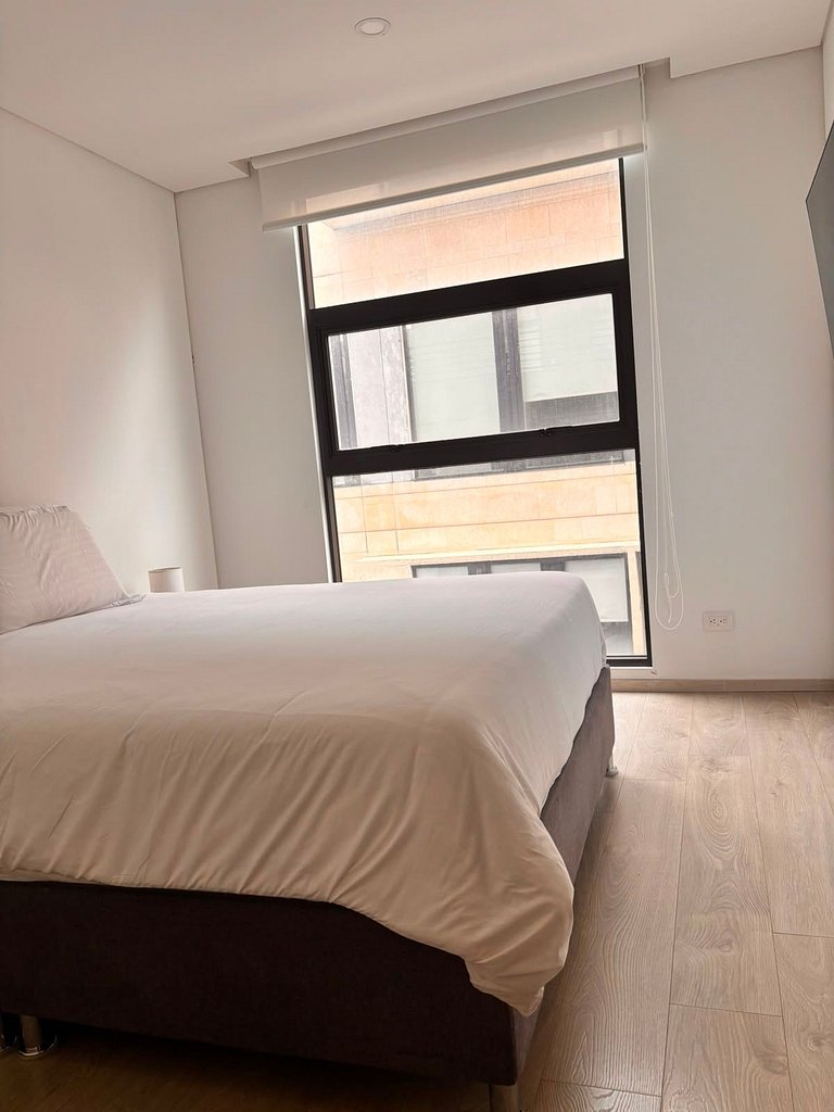 Espectacular y moderno apartamento cerca al Virrey