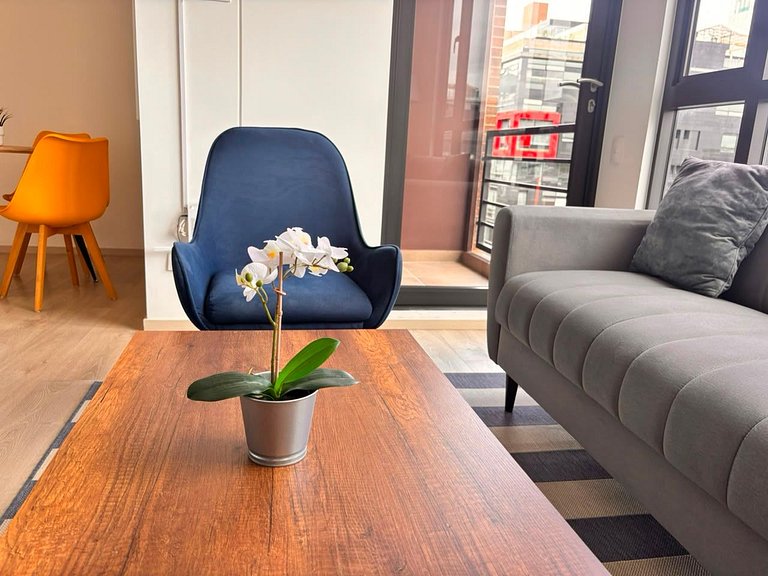 Espectacular y moderno apartamento cerca al Virrey