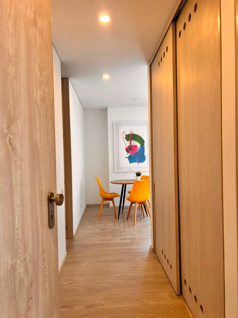 Espectacular y moderno apartamento cerca al Virrey